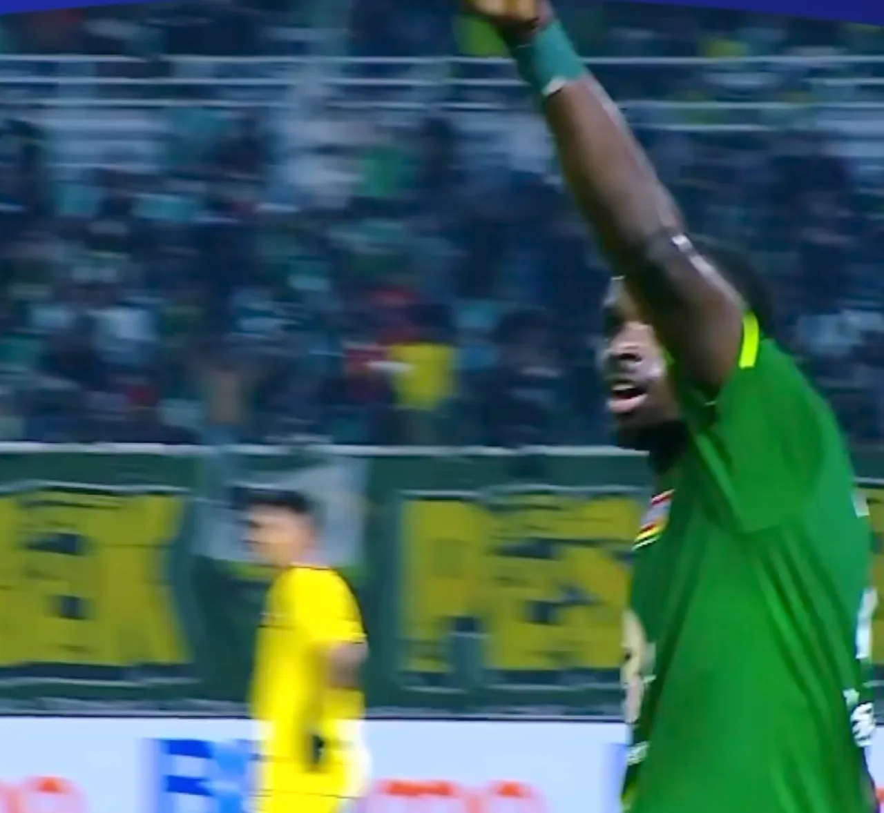 Main 10 Pemain, Persebaya Kalahkan MU