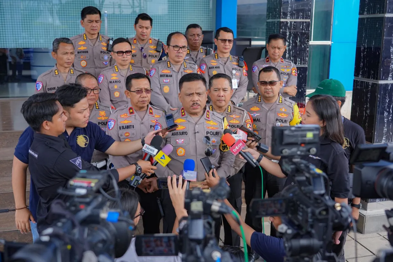 Kakorlantas Polri Irjen Agus Suryonugroho di Command Center KM 29 Tol Jakarta-Cikampek, Selasa (8/4/2025). Foto: Tom