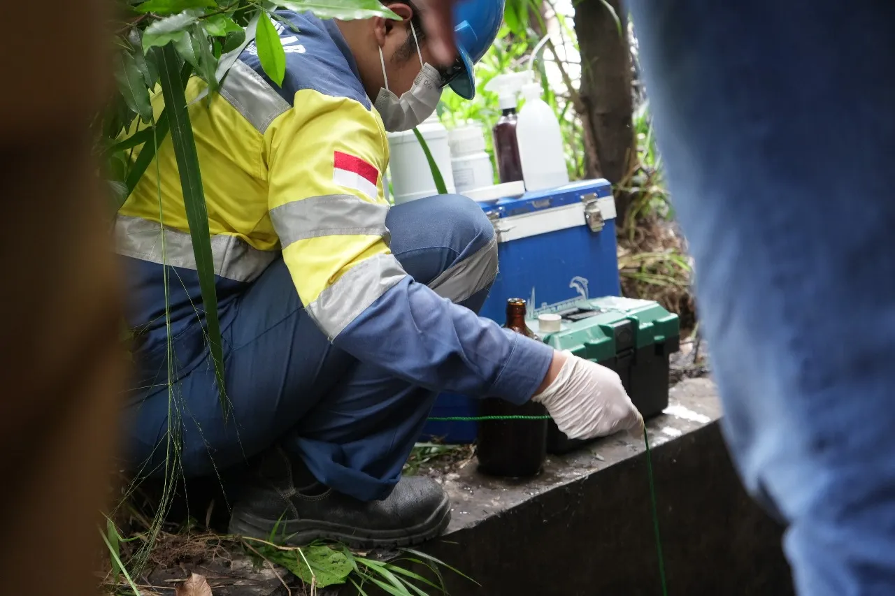 Tak Tanggung-Tanggung! Bupati Bogor Utus DLH di Situ Rawa Jejed yang Tercemari Limbah