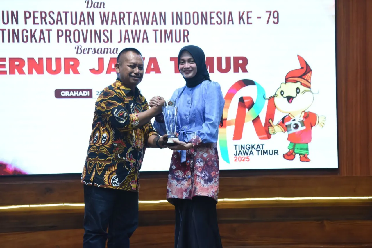 Wali Kota Kediri Vinanda Prameswati Raih Penghargaan Tokoh Muda Pemberdaya Masyarakat