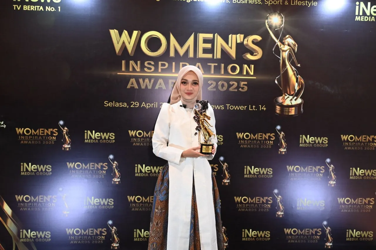 Wali Kota Kediri Raih Penghargaan Kategori Women in Education Improvement