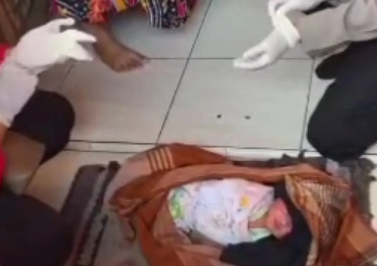 Bayi Terbungkus Sarung Gegerkan Warga, Diberi Nama Siti Almaira Putri