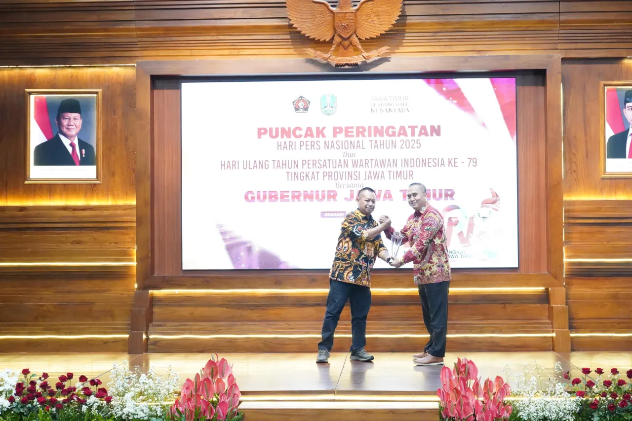 Bank Jatim Raih Penghargaan PWI Jawa Timur