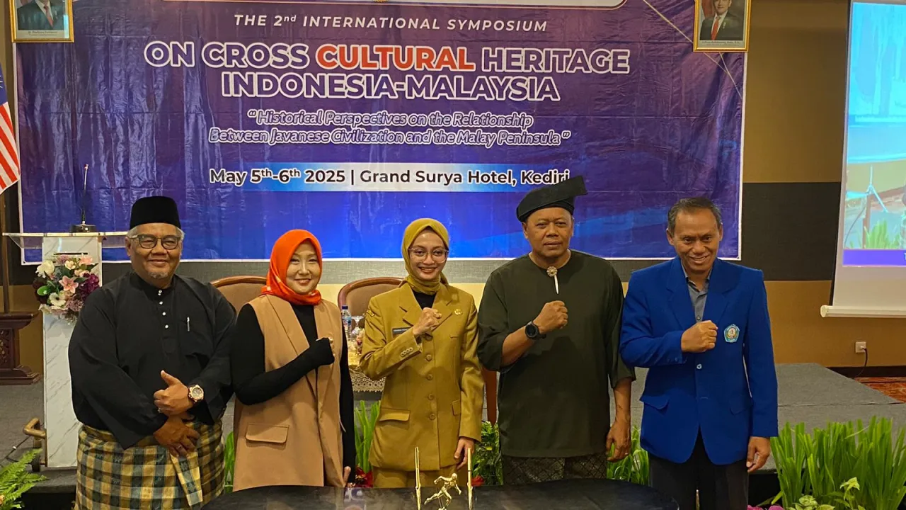 Wali Kota Kediri Buka The 2nd International Symposium Indonesia-Malaysia, Kupas Tradisi Jawa