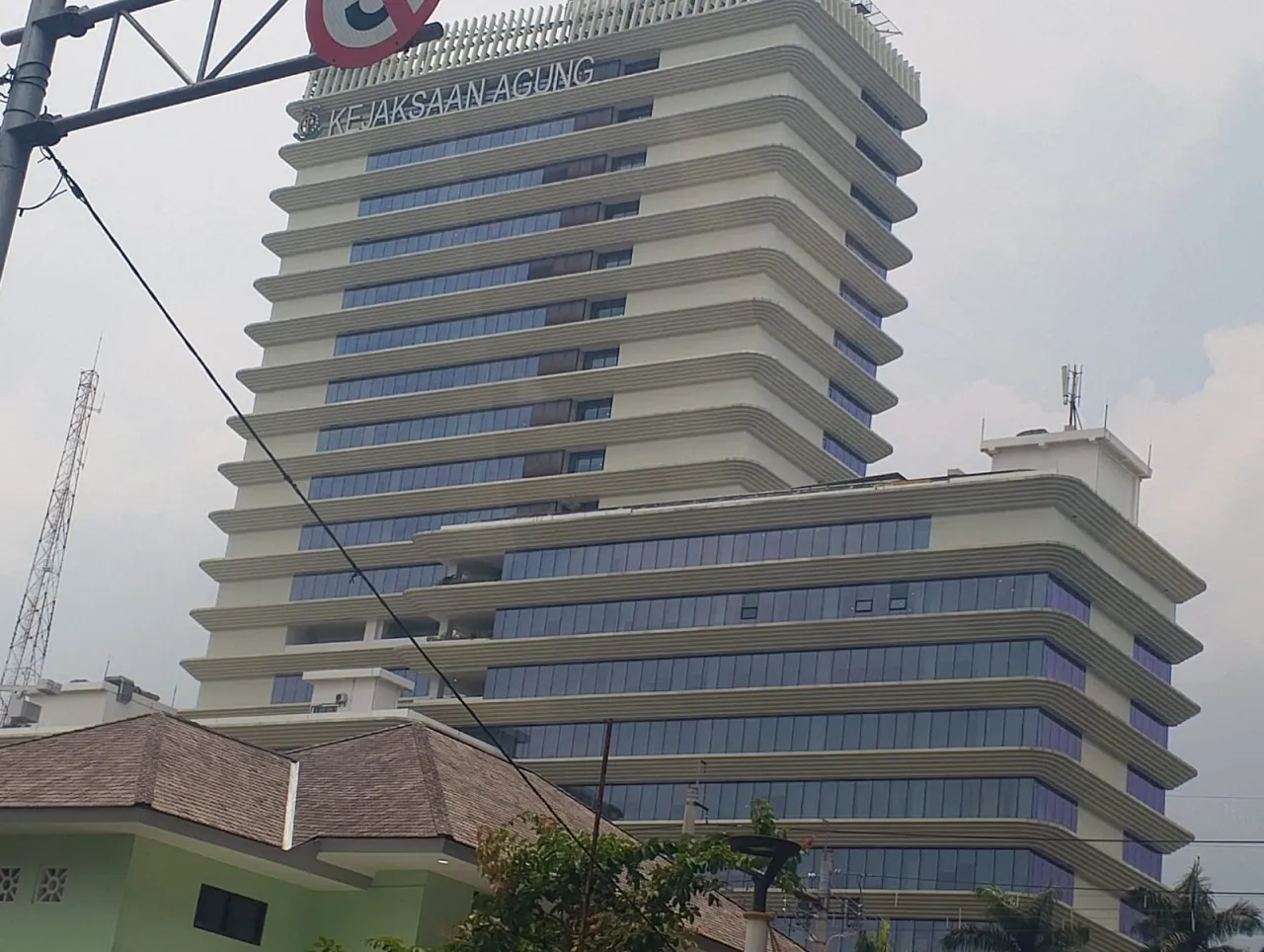 Ramai Isu Mundurnya Jaksa Agung: Bentuk Serangan Balik Koruptor dan Oligarki