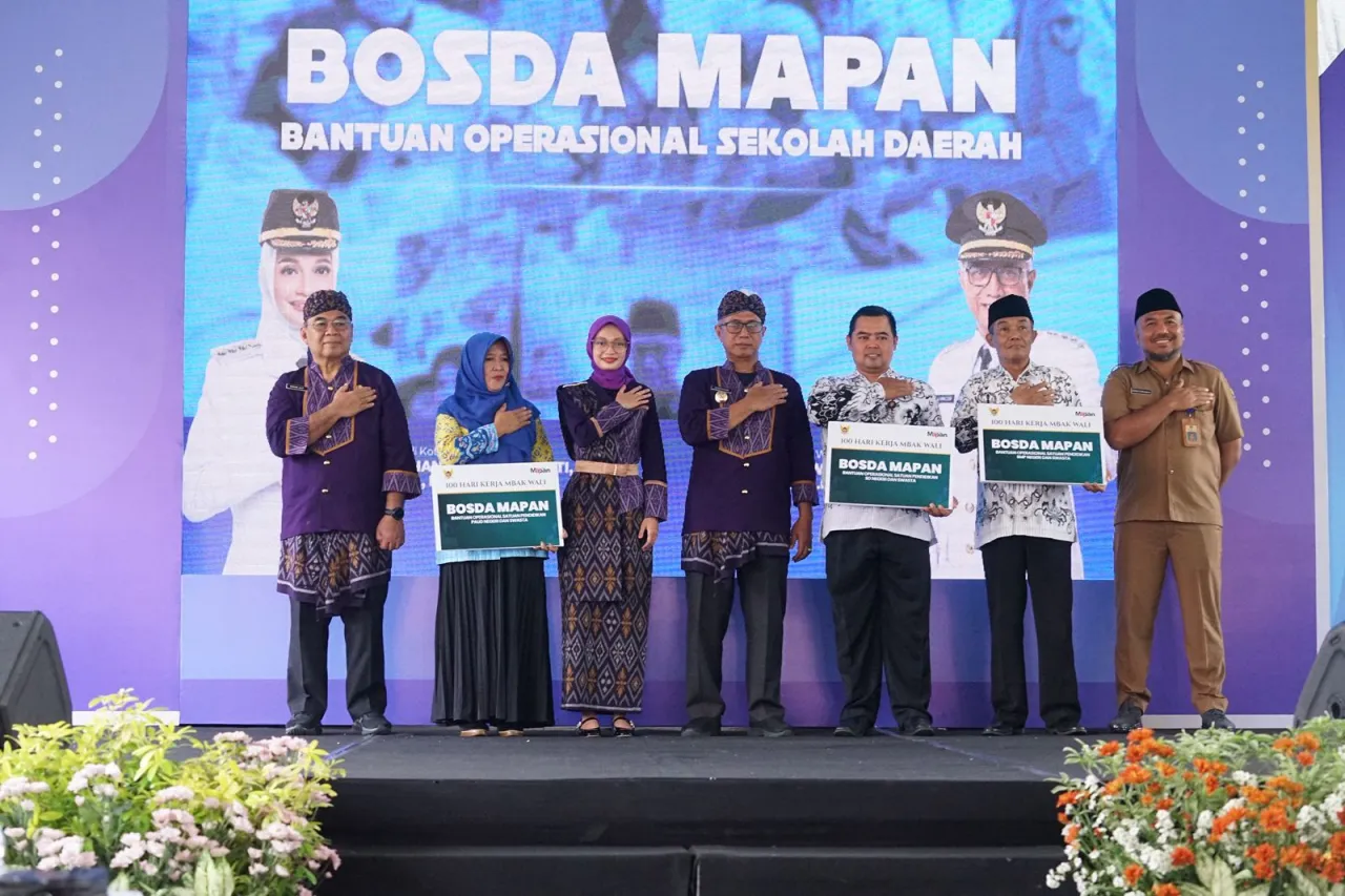 Wali Kota Kediri Hadirkan BOSDA, Anggaran Hingga Rp15 M untuk Tingkatkan Kualitas Pendidikan