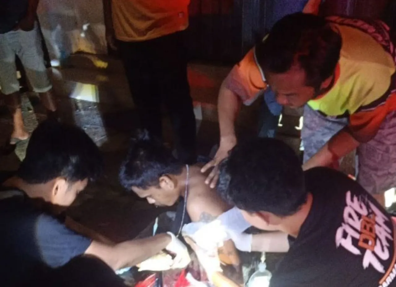 Pria Bersimbah Darah di Depan Kelenteng Bikin Heboh