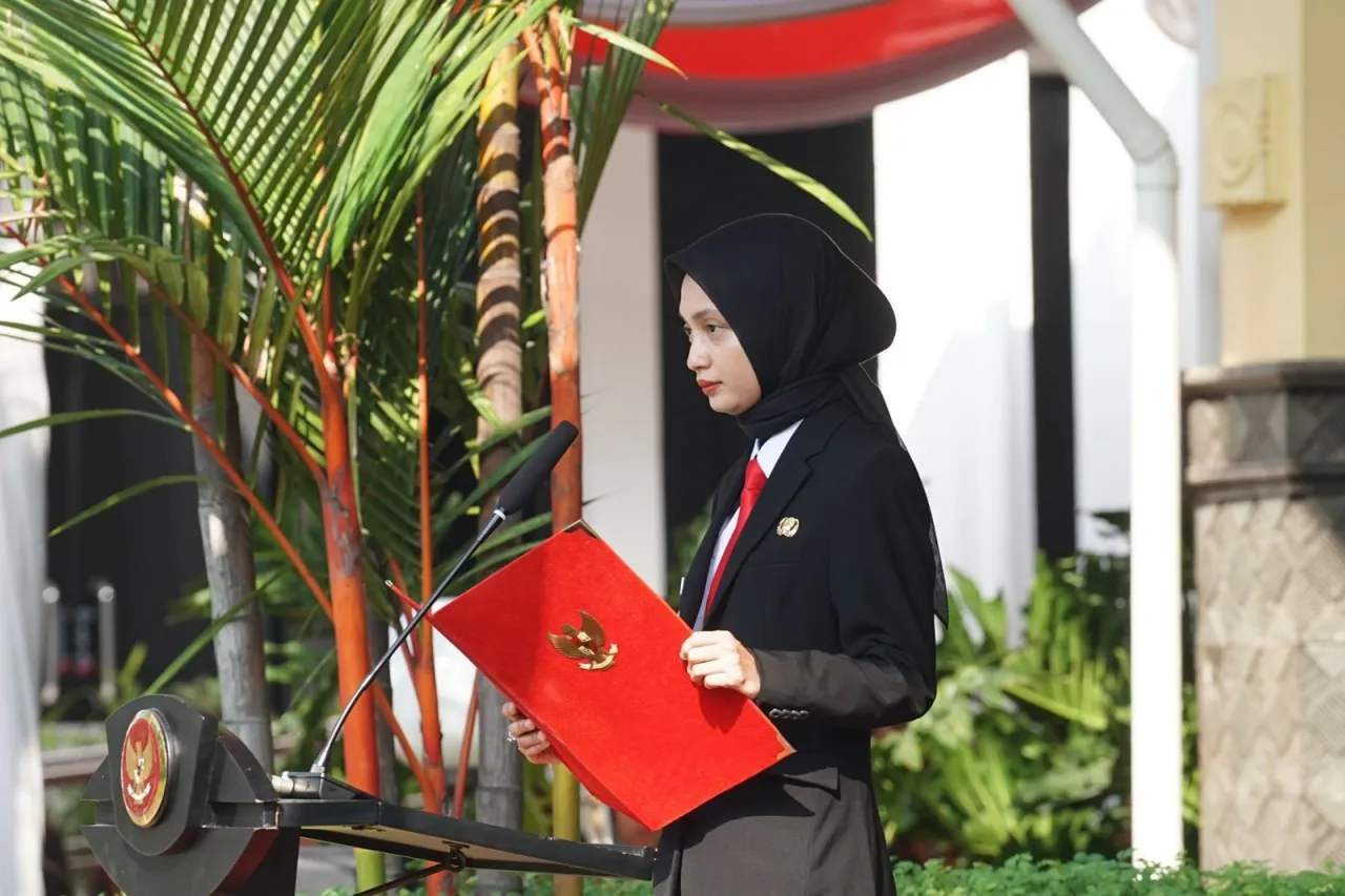 Pimpin Upacara Hari Lahir Pancasila 2025, Hal Ini Jadi Sorotan Wali Kota Kediri