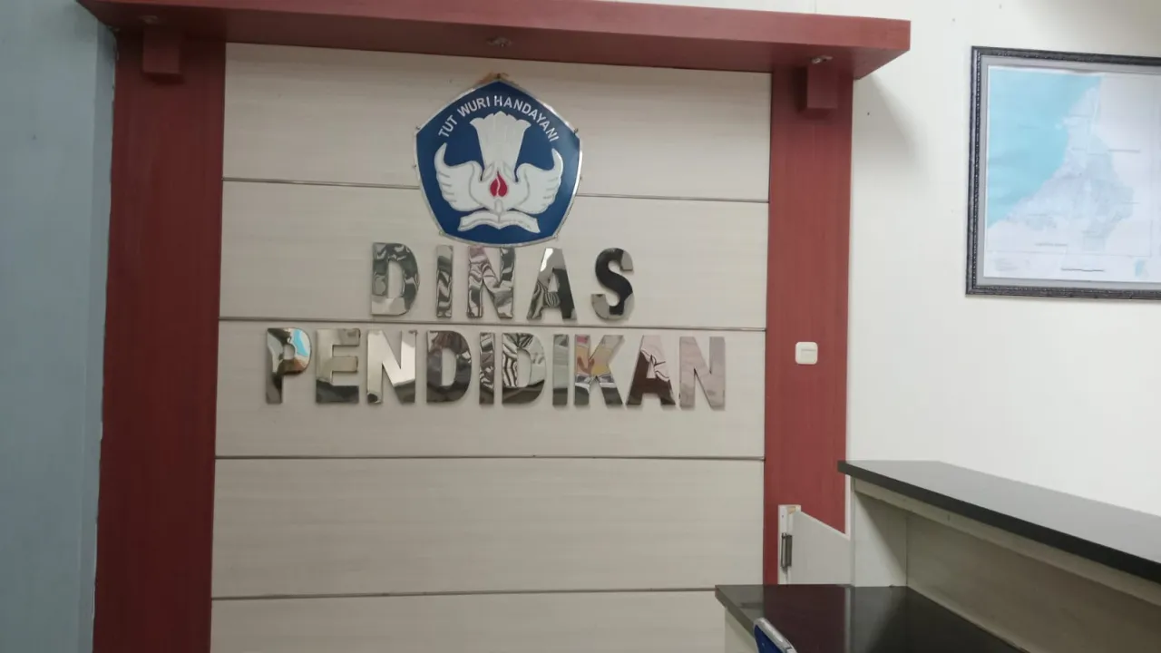 Warga Jombang Keluhkan Biaya Penebusan Ijazah di Salah Satu PKBM di Kota Cilegon