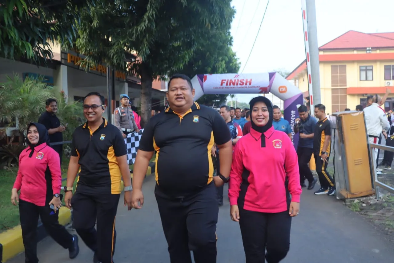 Olahraga Bersama Warnai Peringatan Hari Bhayangkara ke-79 di Mapolres Pasuruan