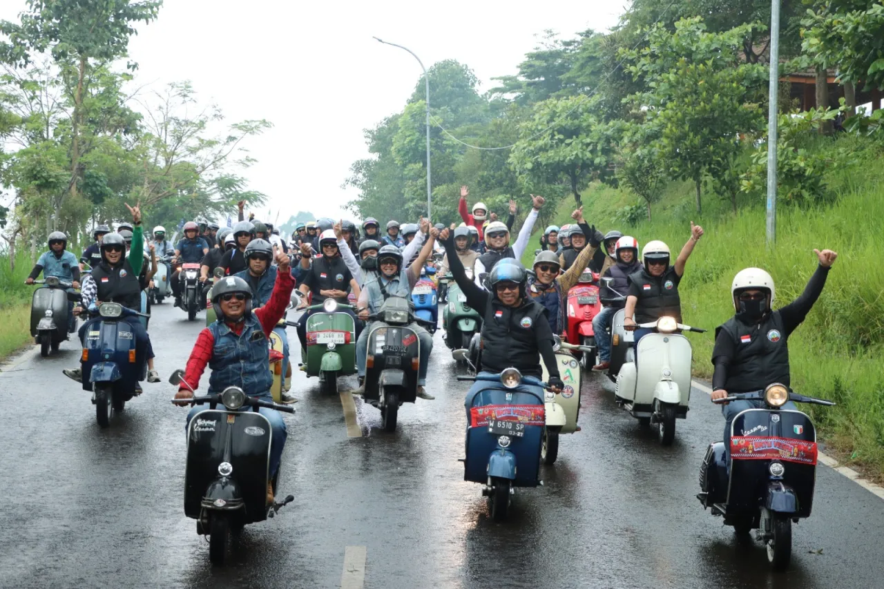 Promosikan Pariwisata, Polres Batu Gelar "Batu Vespa Fest 2025"