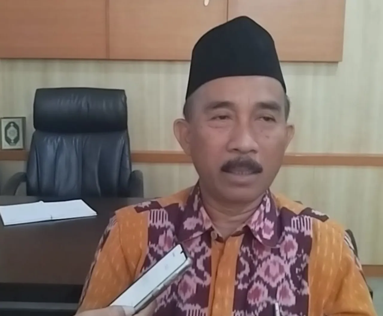 Tidak Ada yang Menahan Ijazah, Silahkan Datang ke Sekolah!