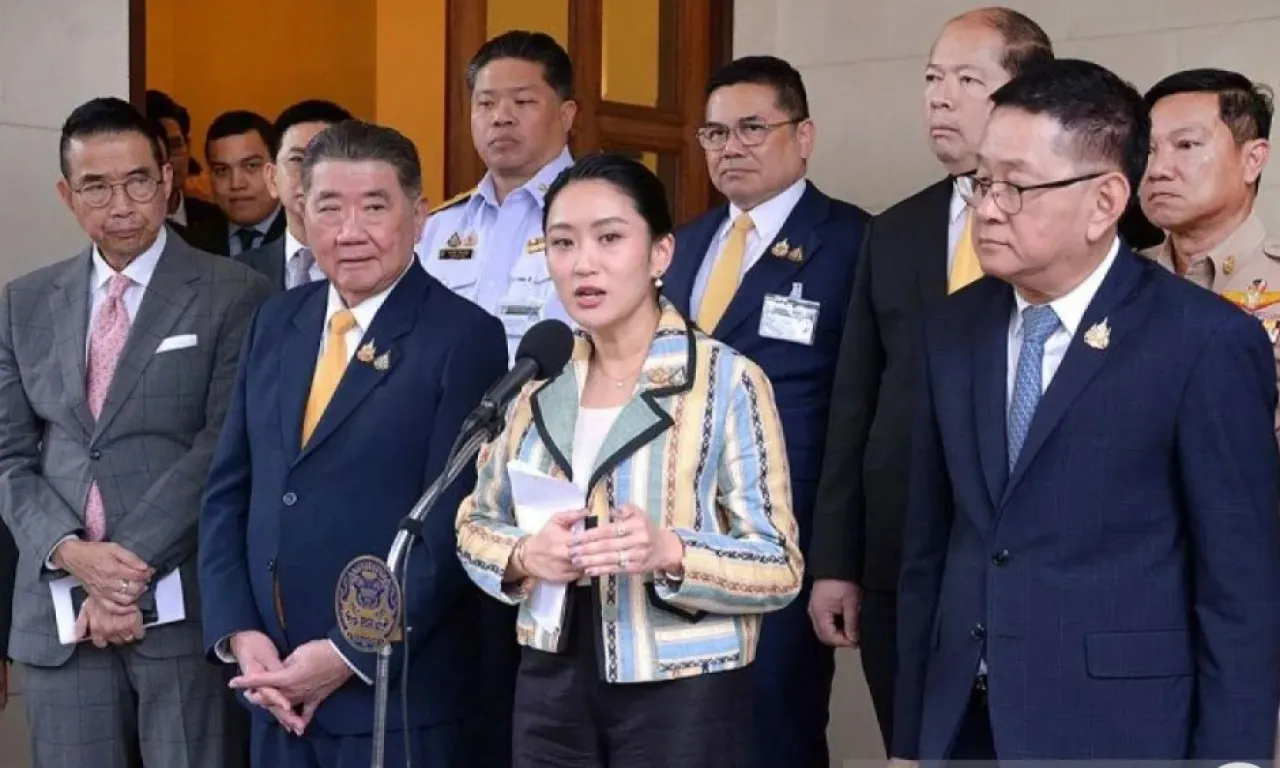 Krisis Politik di Thailand: Paetongtarn Shinawatra Di bawah Tekanan