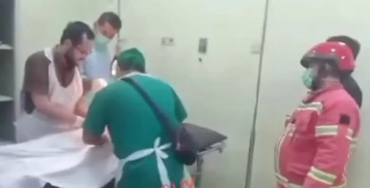 Empat Cincin Nyangkut di Kemaluan Pria, Damkar dan Dokter Turun Tangan