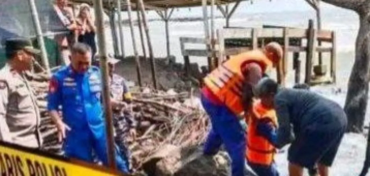 Dua Bocah Ditemukan Meninggal di Pantai Sigandu, Ibunya Masih Hilang