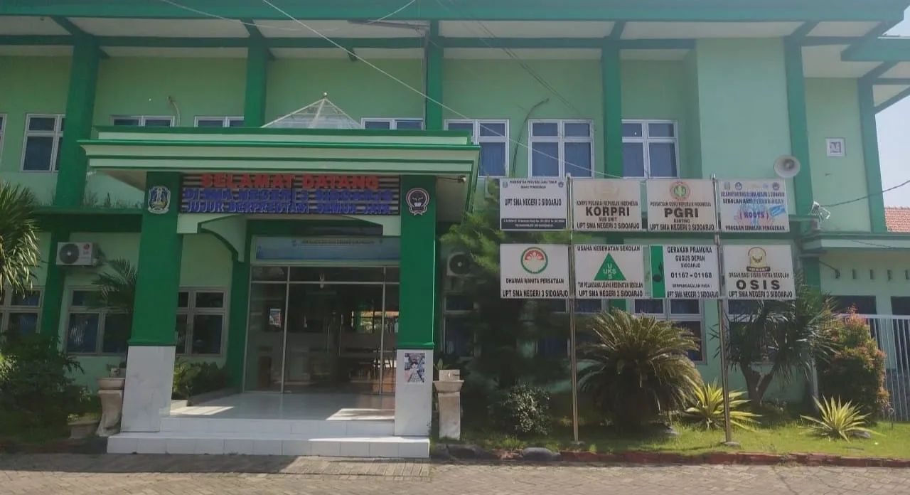 Anak Tak Lolos PPDB, Calon Walimurid Protes ke SMAN 3 Sidoarjo 