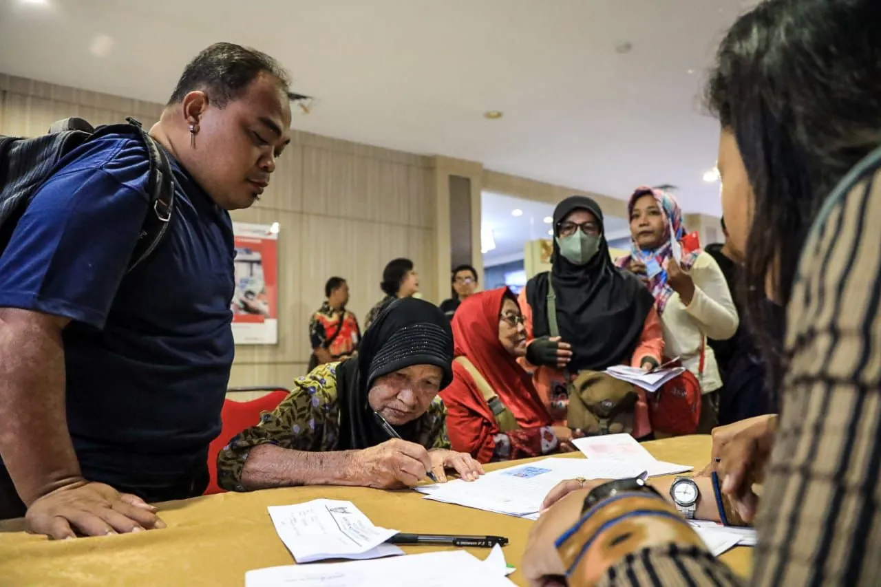 Penyaluran PKH Plus Tahap II, Pemkot Kediri Dukung Kesejahteraan Lansia