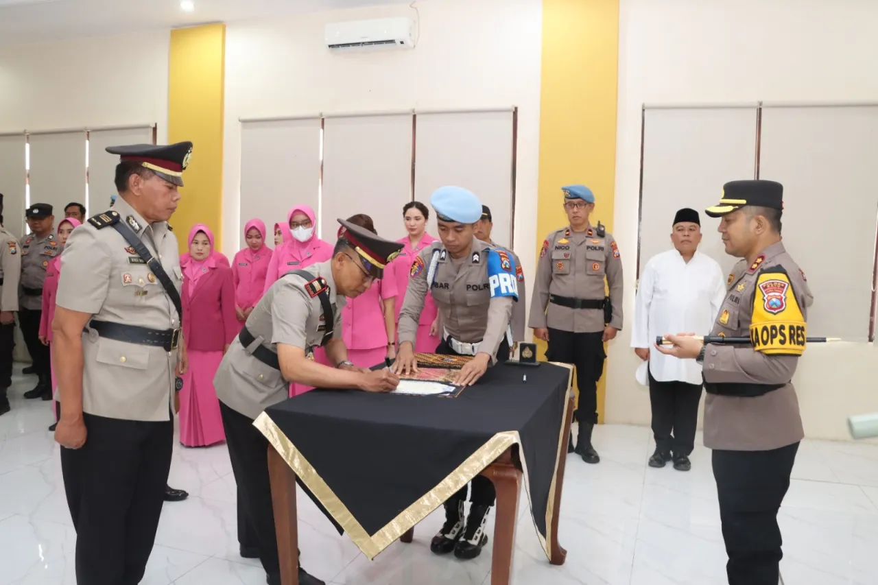 Tingkatkan Kualitas Pelayanan, Kapolres Batu Merotasi Kapolsek Batu dan Bumiaji
