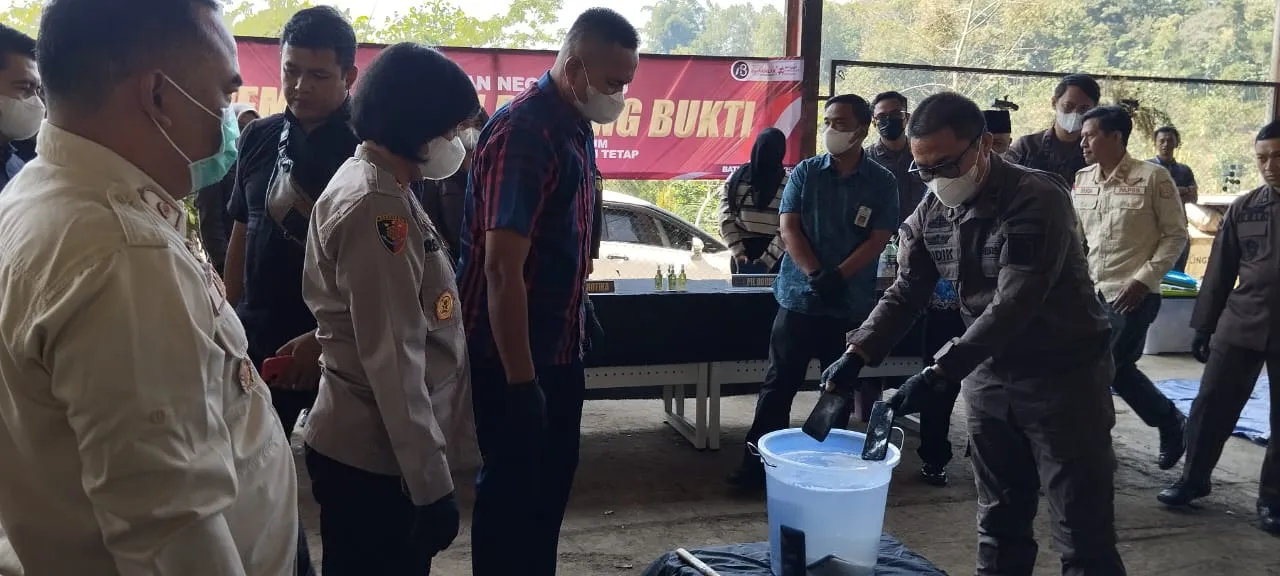Kajari Batu Tegaskan Tindak Pidana Mengalami Penurunan, Perkara Narkotika Masih Tinggi