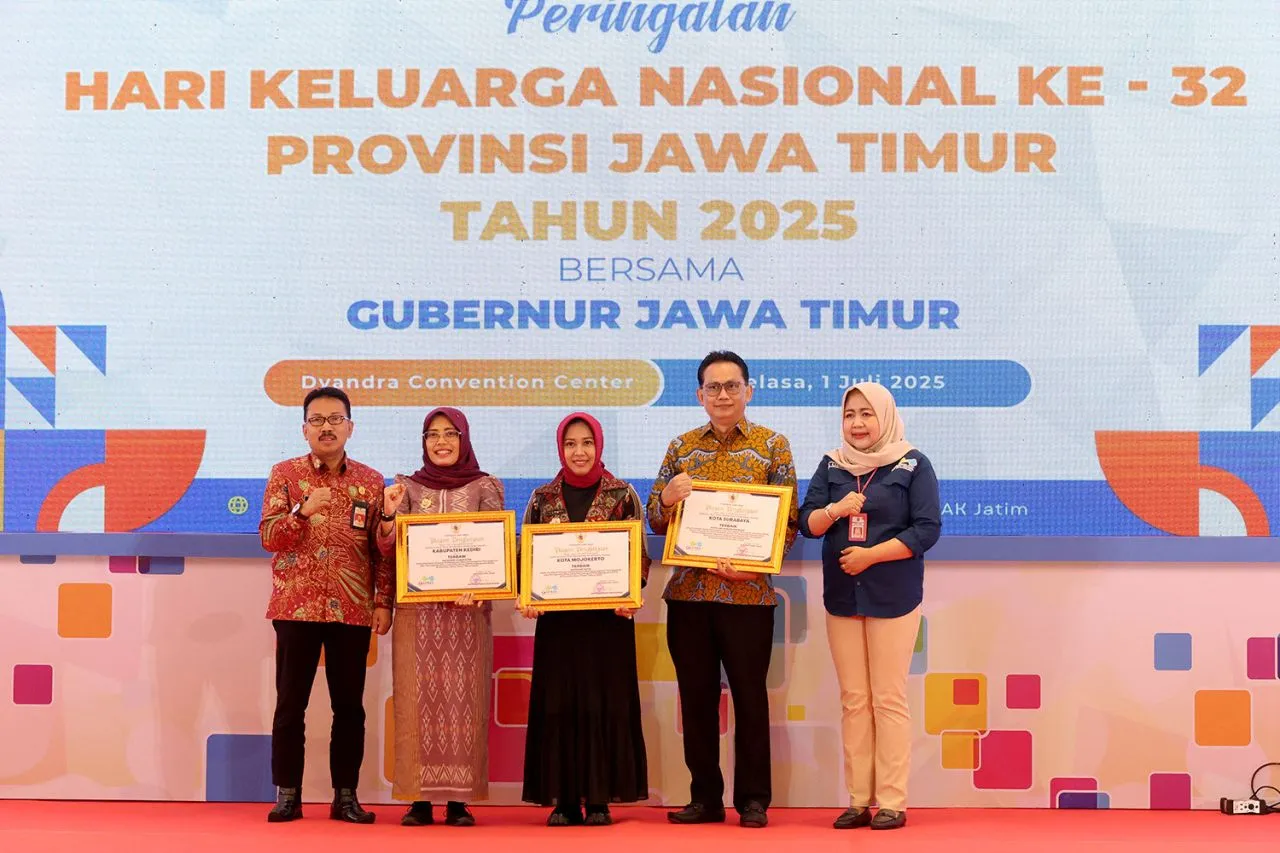 Surabaya Raih Dua Penghargaan Bergengsi di Harganas ke-32 Jatim 2025