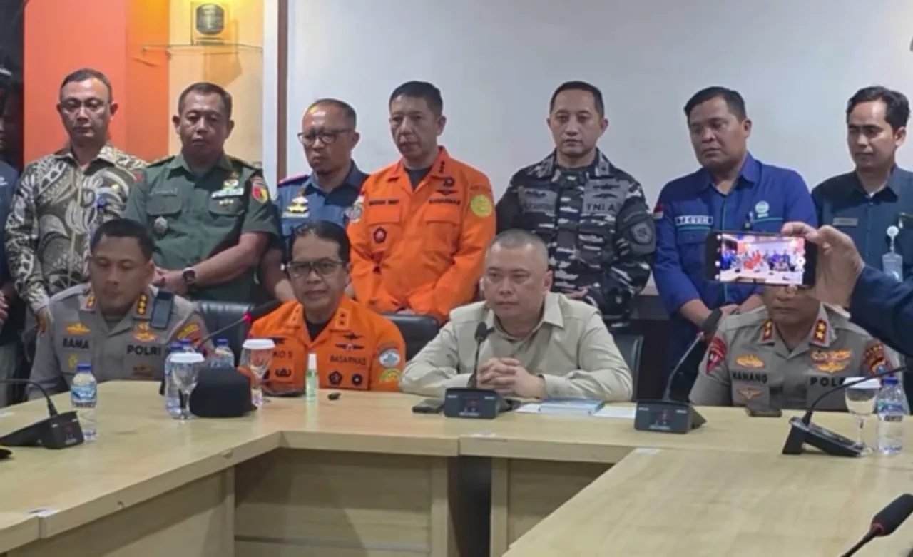 Manfaatkan Golden Time, Basarnas Belum Temukan 30 Penumpang KMP Tunu yang Tenggelam di Selat Bali 