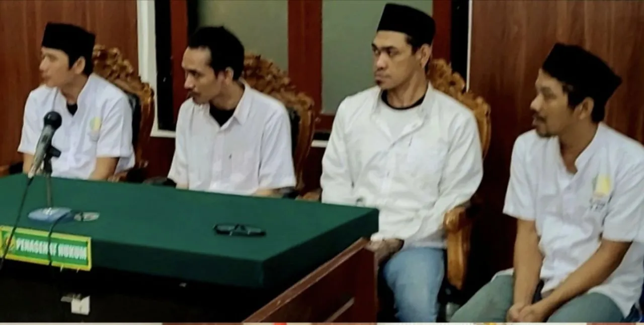 Pesta Miras di Kos Putat Jaya Berujung Pengeroyokan, Empat Terdakwa Divonis 16 Bulan Penjara