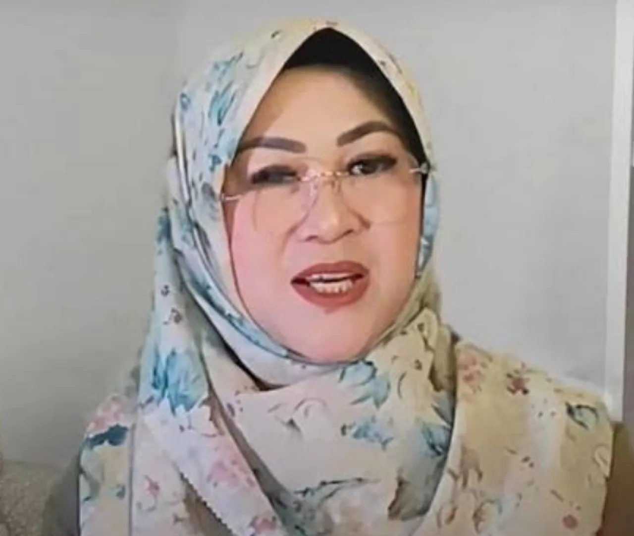 Tolak Jawab 68 Pertanyaan Polisi soal Dugaan Ijazah Palsu Jokowi, dr Tifa: Ijazahnya Mana?