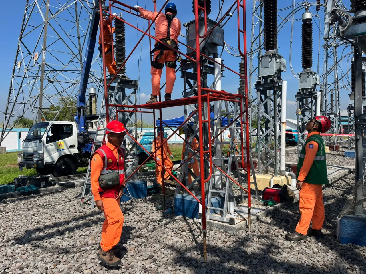 PLN UIT JBM Laksanakan Serangkaian Pemeliharaan Rutin, Jelang Peringatan Hari Kemerdekaan RI