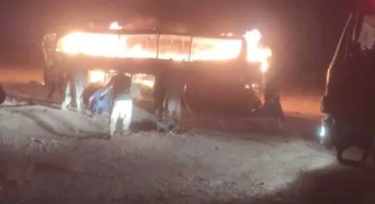 Bus Tabrak Motor dan Truk, 78 Orang Tewas