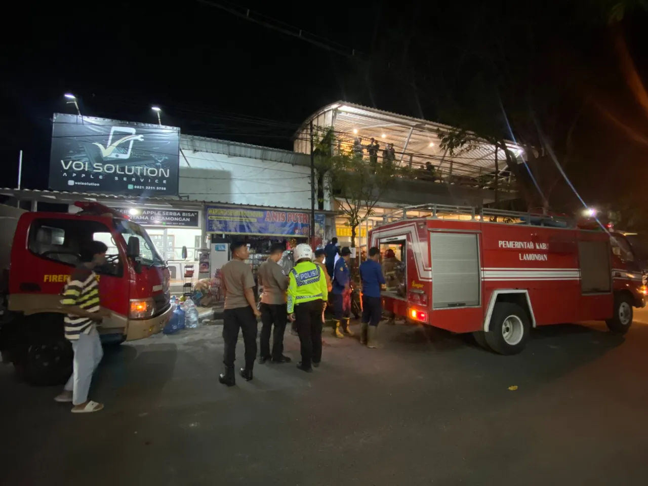 Berniat Bakar Dupa, Toko Sembako Madura di Lamongan Kebakaran