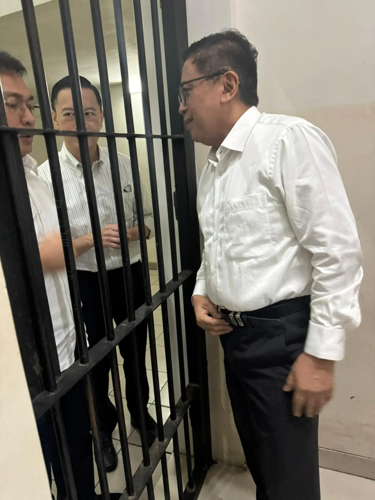 Presiden Berikan Abolisi ke Tom Lembong, Hasto Amnesti