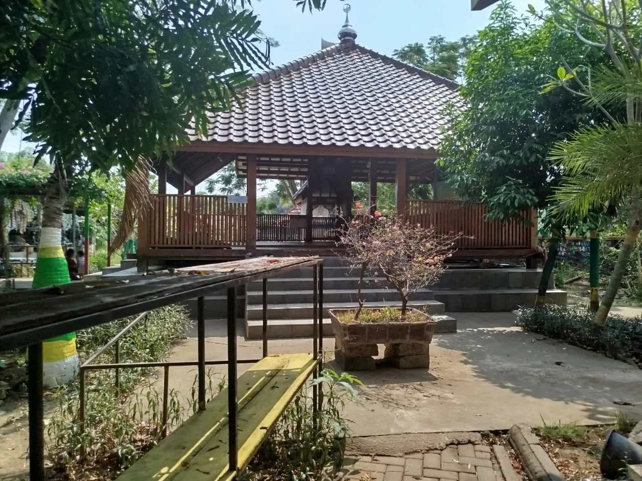 Izin Belum Terbit, Proyek Masjid Apung dan Tembok Cina di Bantaran Sungai Madiun Masih Tertahan