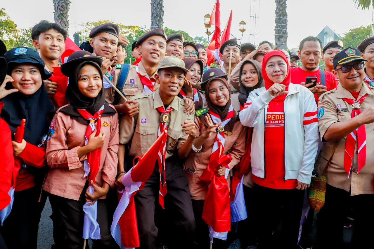 Gubernur Khofifah Berangkatkan 361 Tim Ekspedisi 80 Arjuno