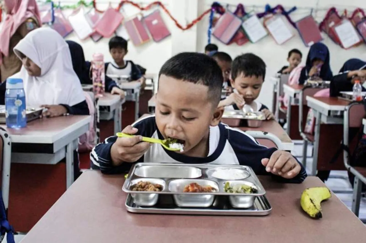 Presiden Prabowo Diminta Segera Gerak Cepat Laksanakan Program MBG dengan Melibatkan Kantin Sekolah