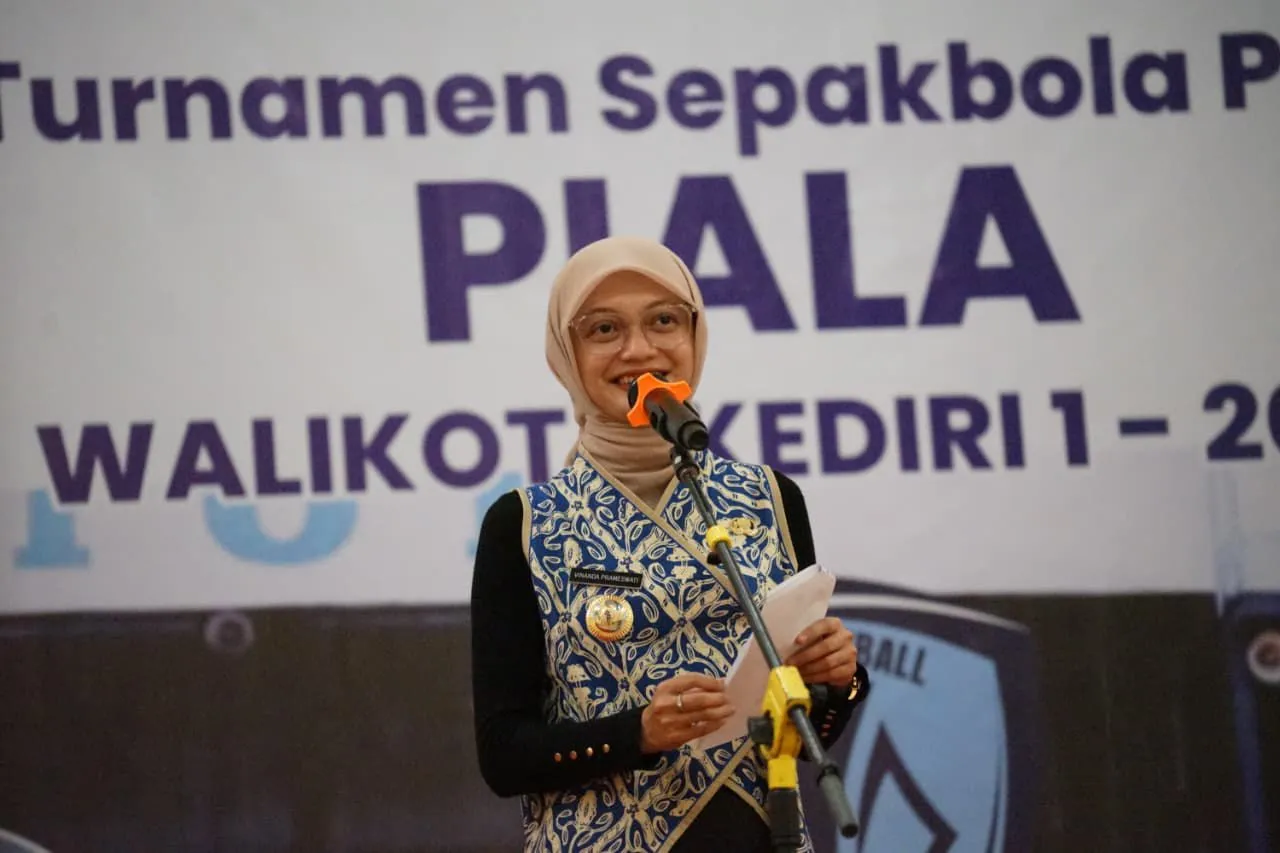 Turnamen Sepak Bola Wanita Piala Wali Kota Kediri I-2025, Mbak Wali: Komitmen Dukung Atlet