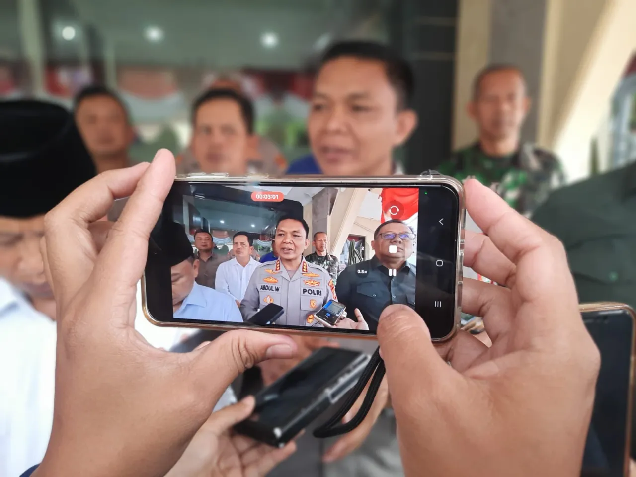 Polisi Tegaskan Massa Pembakar Pospol Bukan Warga Depok