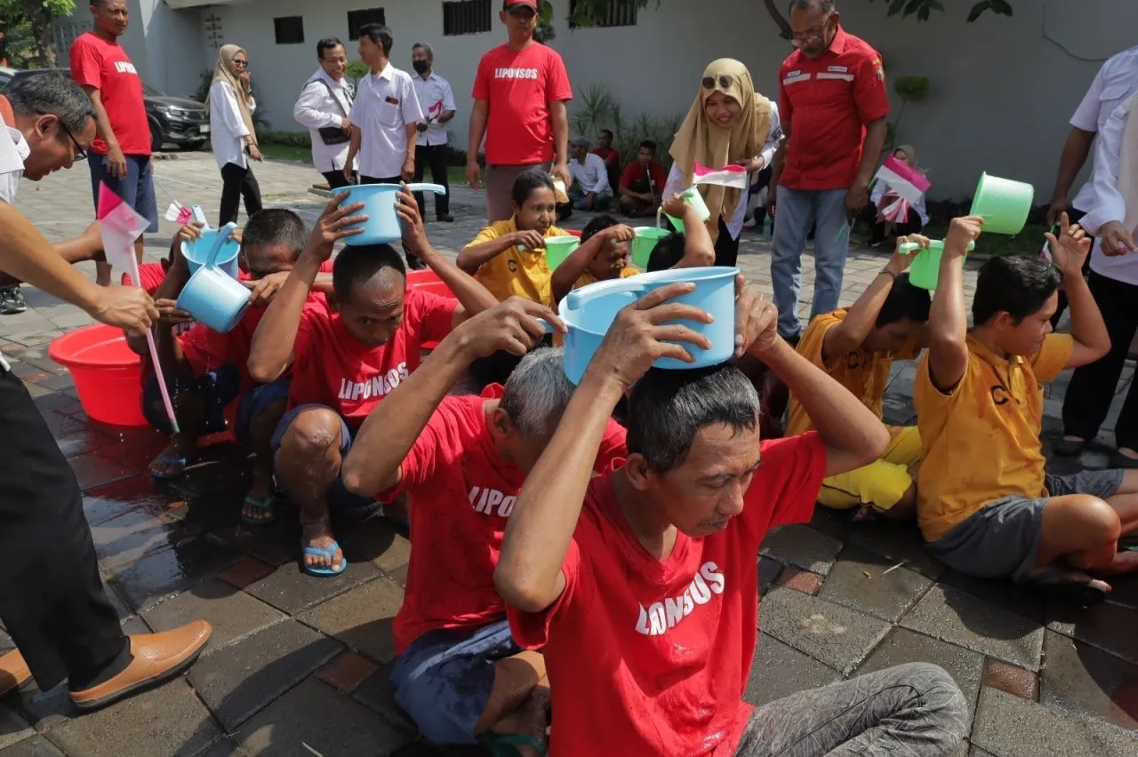 Meriah! Ratusan ODGJ di Liponsos Surabaya Ikut Lomba HUT ke-80 RI