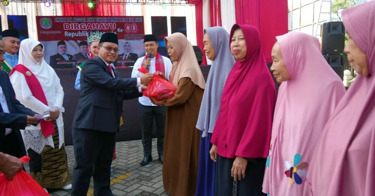 Bazar Murah & Pentas Seni Betawi Meriahkan Perayaan HUT ke-80 Kemerdekaan RI di DPRD Kota Bekasi