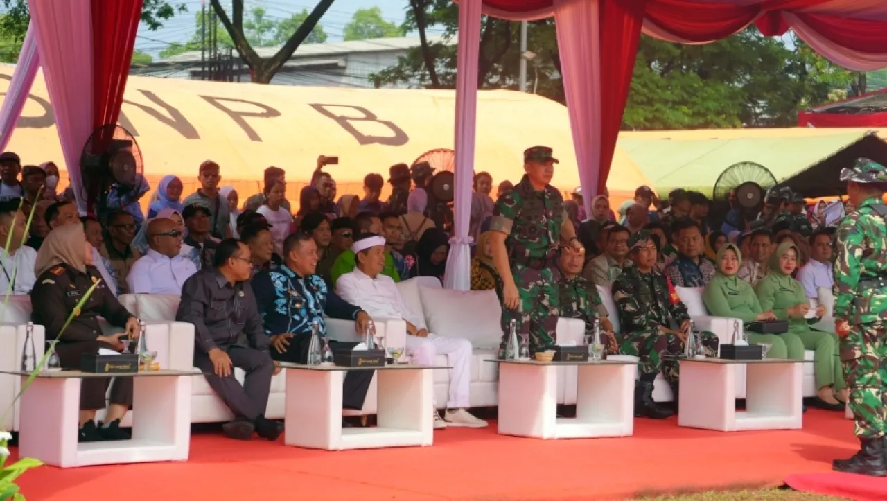 Pangdam Jaya Pimpin Upacara Penutupan TMMD, Dihadiri Gubernur Jabar dan Ketua DPRD Kota Bekasi