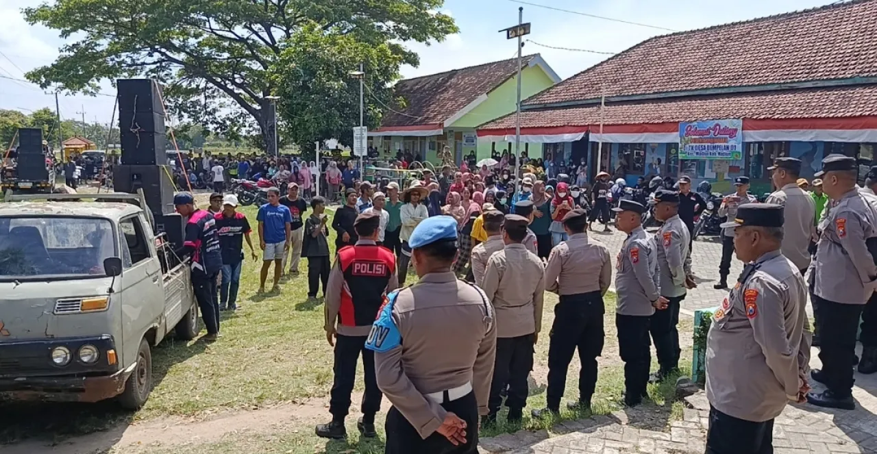 Karena Sudah Hilang Kepercayaan, Warga Dempelan Desak Bendahara Desa Lengser