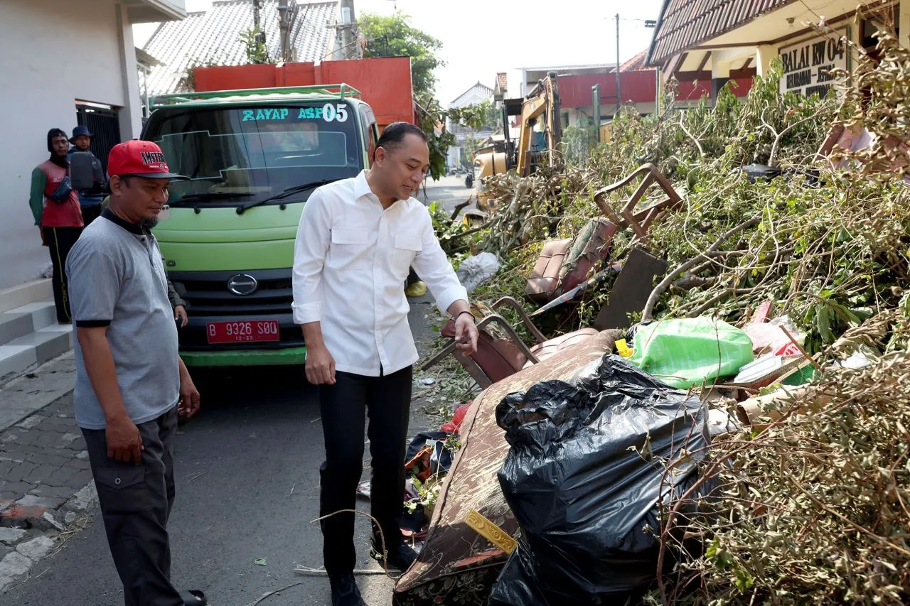 Surabaya Bergerak, Kerja Bakti Kolosal yang Jadi Nafas Baru Kota Pahlawan