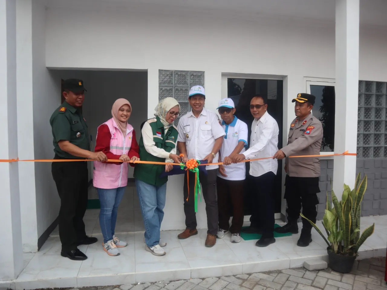 PLN UIT JBM Wujudkan Kepedulian Terhadap Lingkungan Melalui Program TJSL