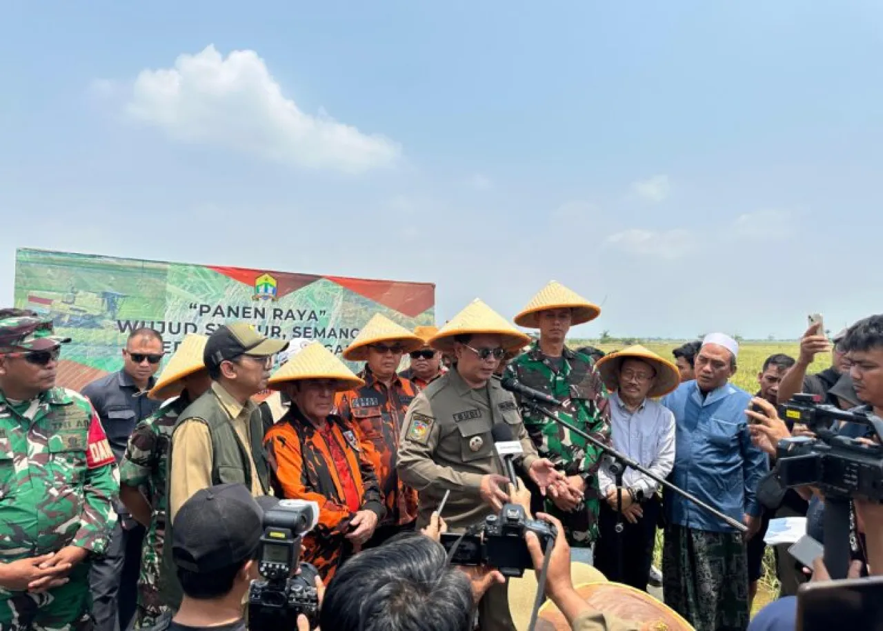 MPW Pemuda Pancasila Provinsi Banten Panen Raya Padi Bersama TNI dan Pemkot Serang