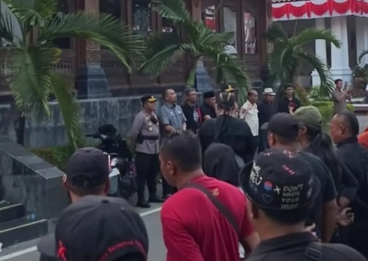 Efektif Jaga Kondusifitas Wilayah, Bupati Ponorogo Hidupkan Lagi Pam-Swakarsa di Desa