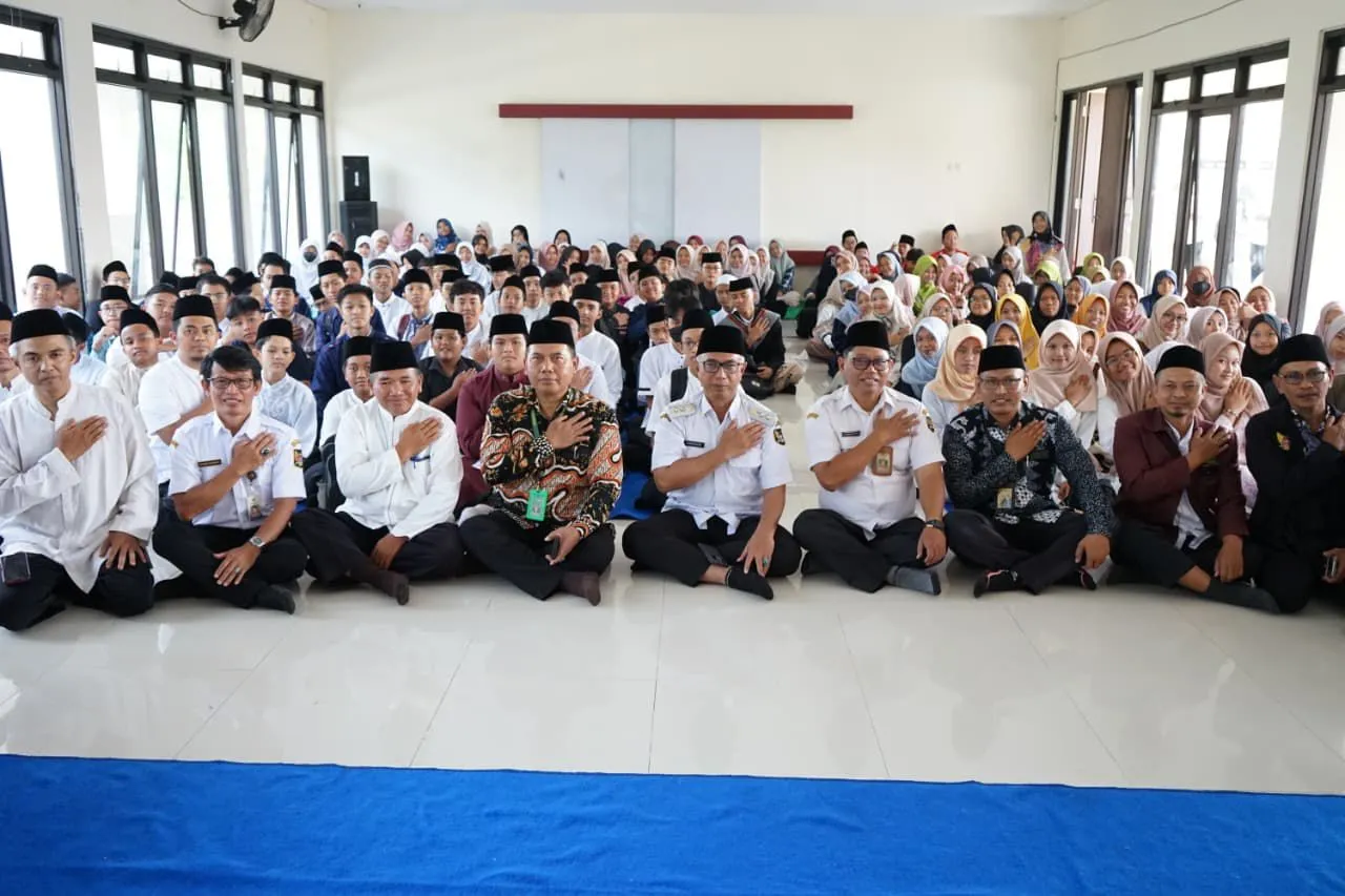 Buka PENTAS PAI Tingkat SMP se-Kota Kediri, Gus Qowim: Sportif Berkompetisi, Raih Prestasi!