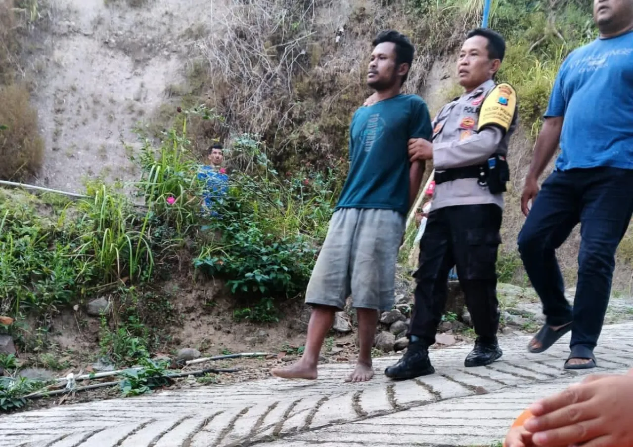 BREAKING NEWS! Pasutri di Ponorogo Tewas Diduga Dibunuh Anak Kandung