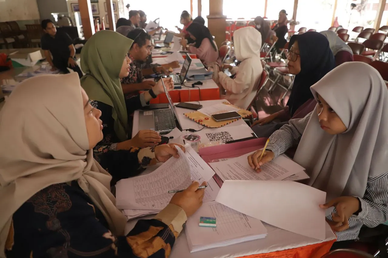 Pemkot Surabaya Siapkan Rp192,8 Miliar untuk Beasiswa 24 Ribu Mahasiswa pada 2026