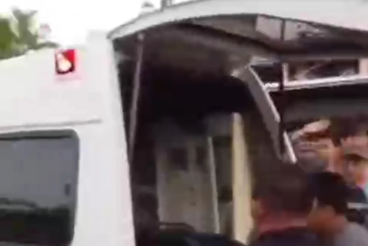 Gadis Pengendara Motor Tewas Ditabrak Truk Trailer di Jalan Sungai Batang-Mempawah