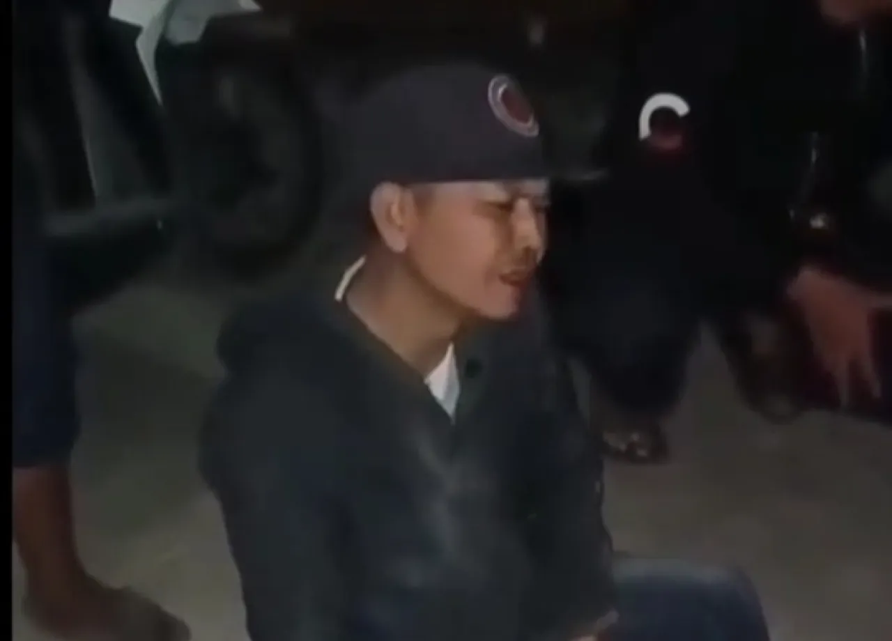 Pelaku Penjambretan Menangis Minta Ampun setelah Dilumpuhkan Warga