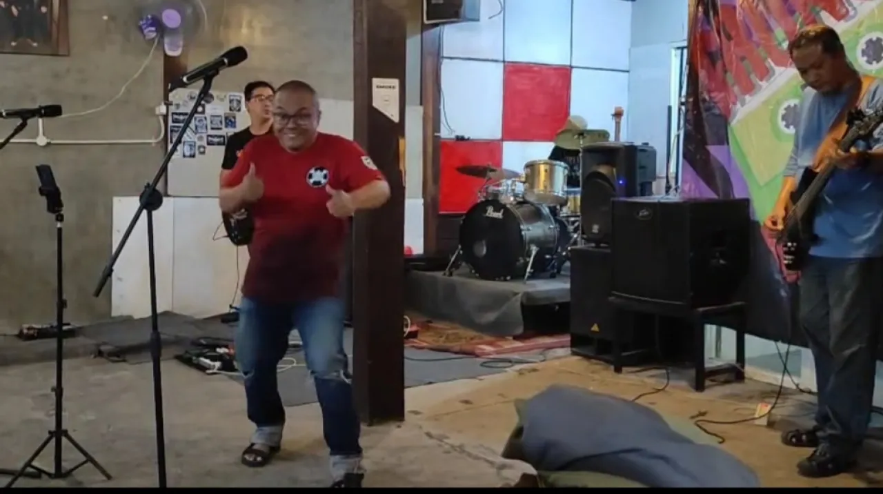 Grunge Boiler Room, Bukti Surabaya Gudangnya Rocker